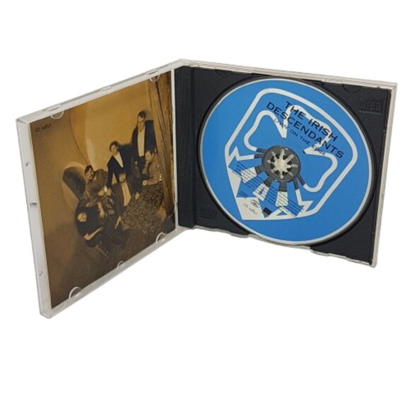 Vintage 1996 CD The Irish Descendants East Coast Music Newfoundland Canada - Picture 2 of 6